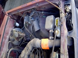 1985 TOYOTA TRUCK,RED, STD CAB, 2.4L, MT, 2WD, Z25964